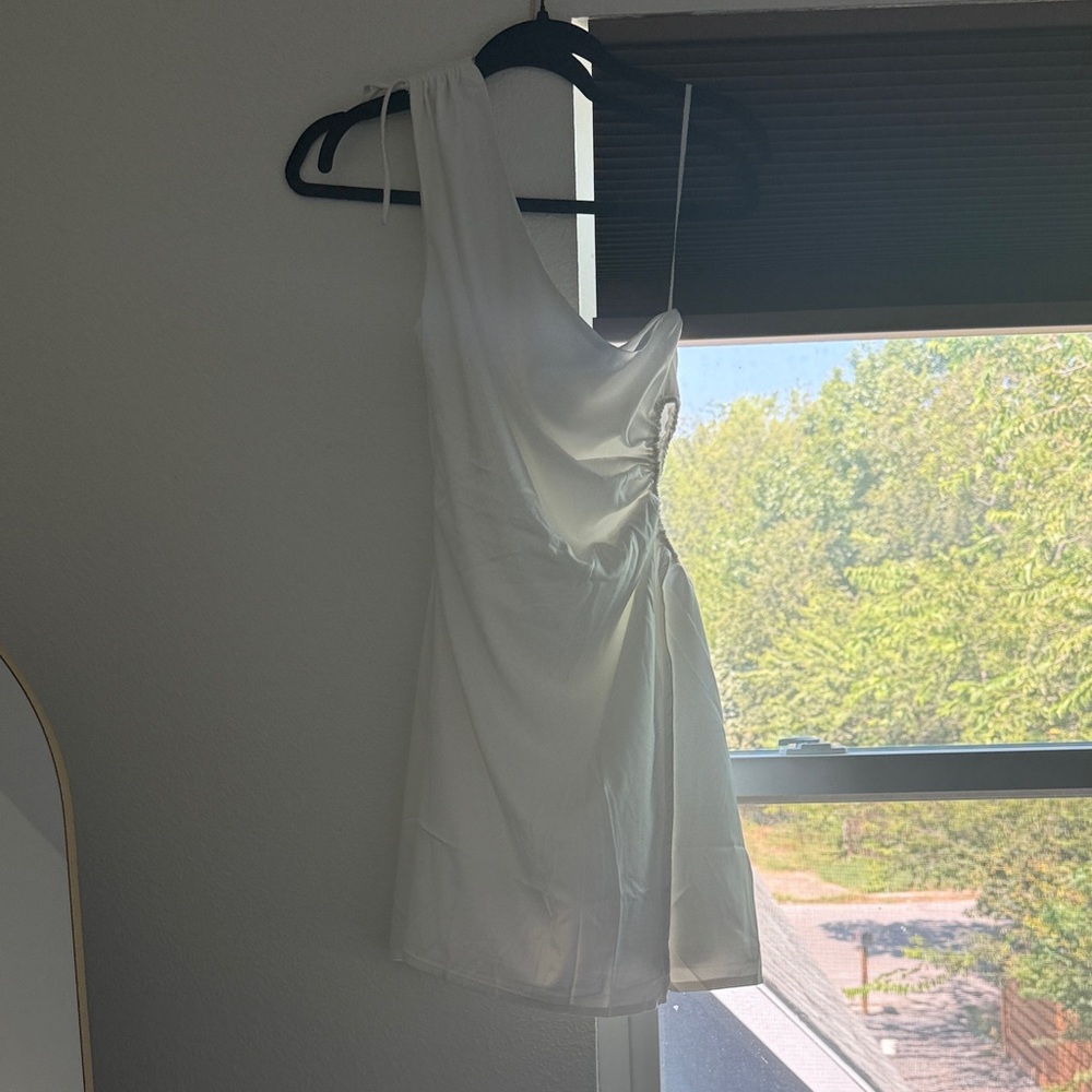 NWT Lyon Ruched Cut Out MIni Dress White - M